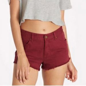 Billabong mauve shorts